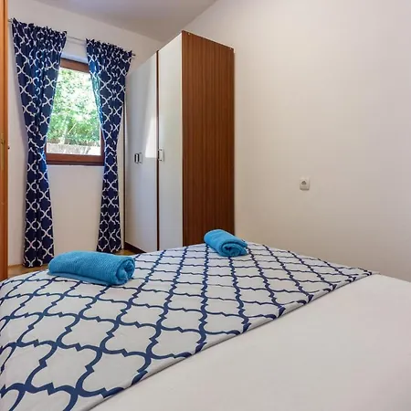 Lilin Apartment