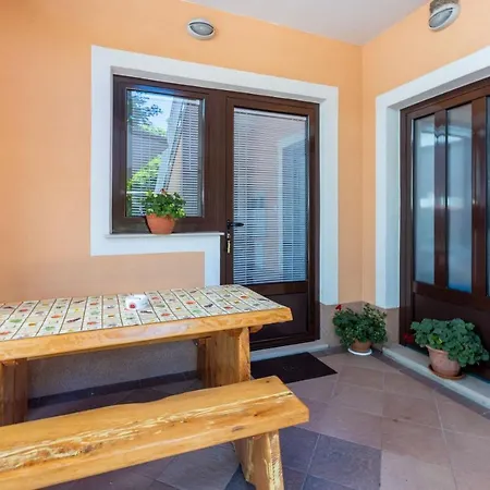 Apartment Lilin *