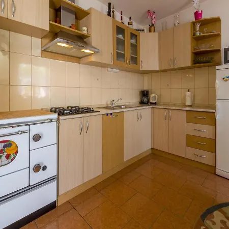 Apartment Lilin