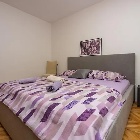 Apartment Lilin *