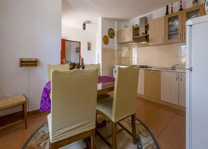 Lilin Lägenhet Crikvenica